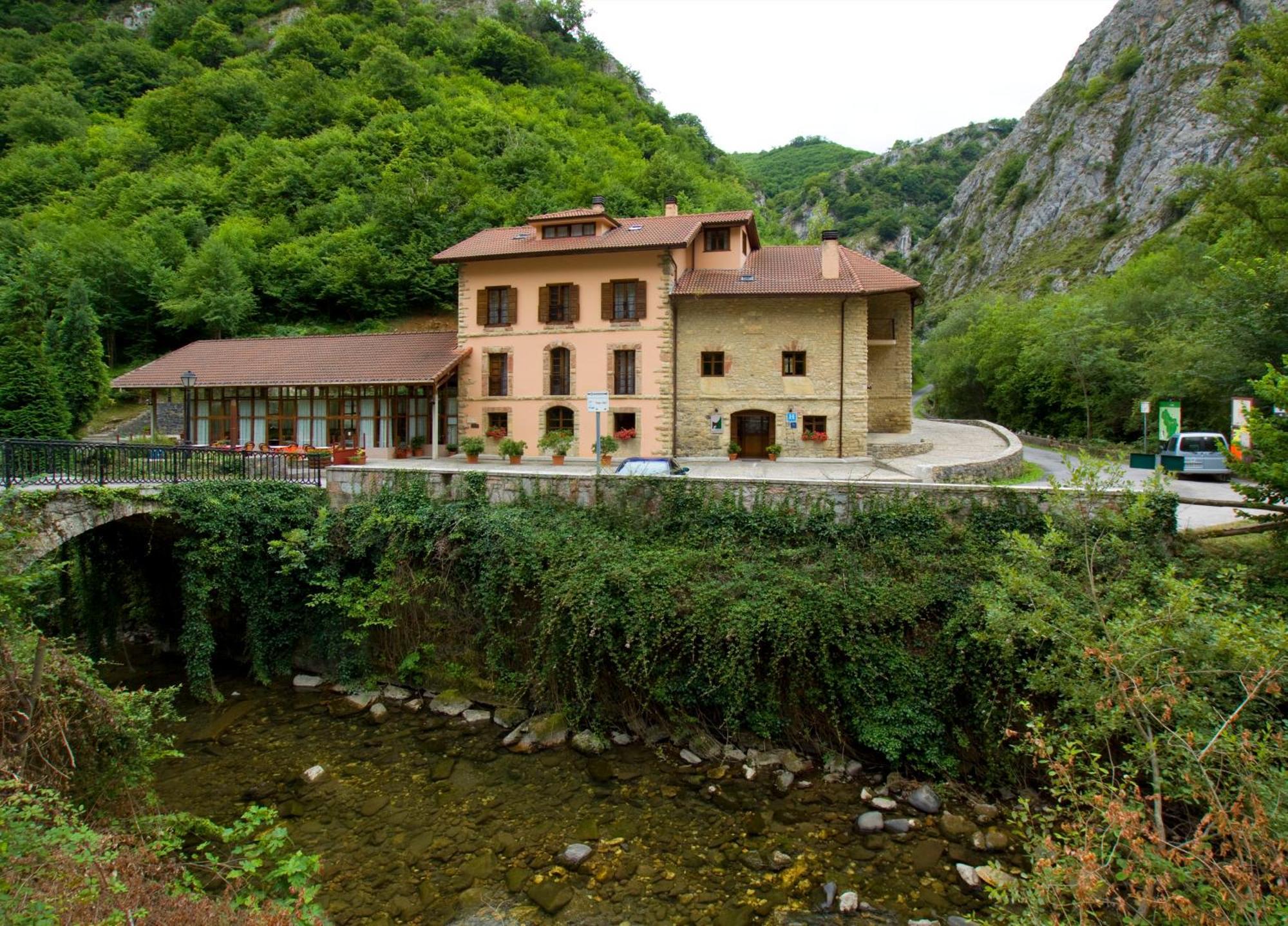 La Casona de Mestas Ponga Exterior foto